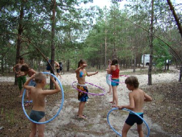 У кращих традицiях доброчинностi