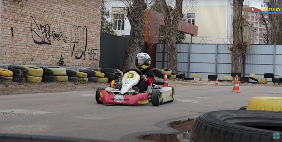 Заняття із картингу у Kids Caritas Kyiv