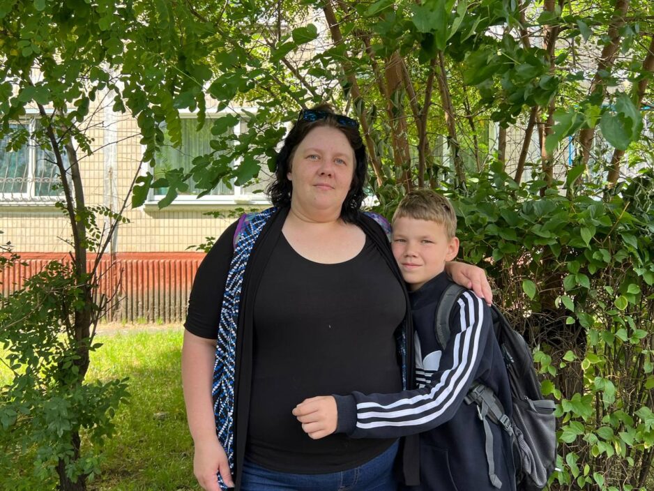 «Сиділи ще ввечері та думали чи їхати, але як вночі бахнуло…», – Анастасія з Лиману